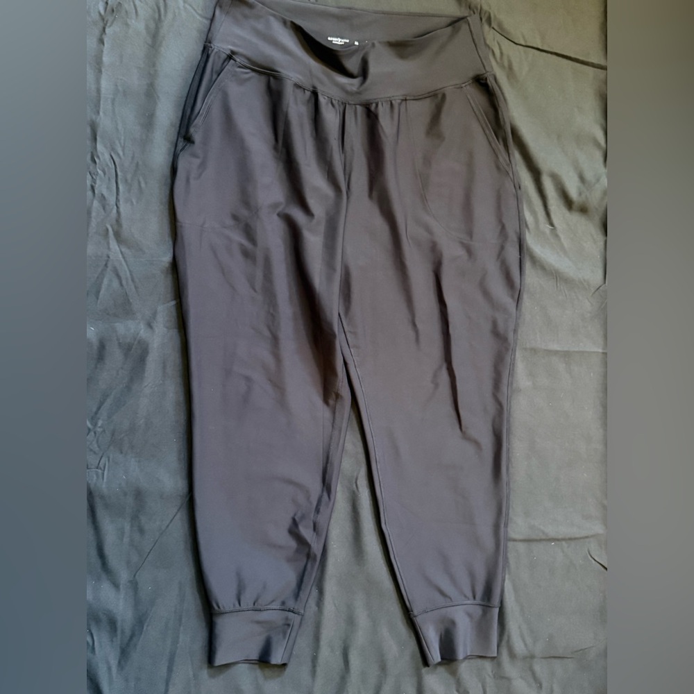 Old Navy Women’s Black Joggers XL